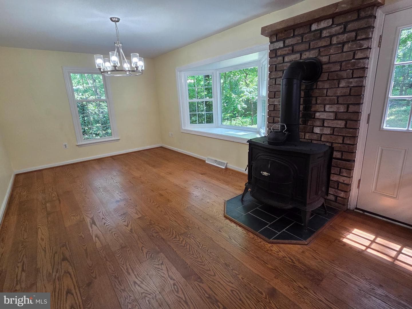 901 Southampton Road photo 11