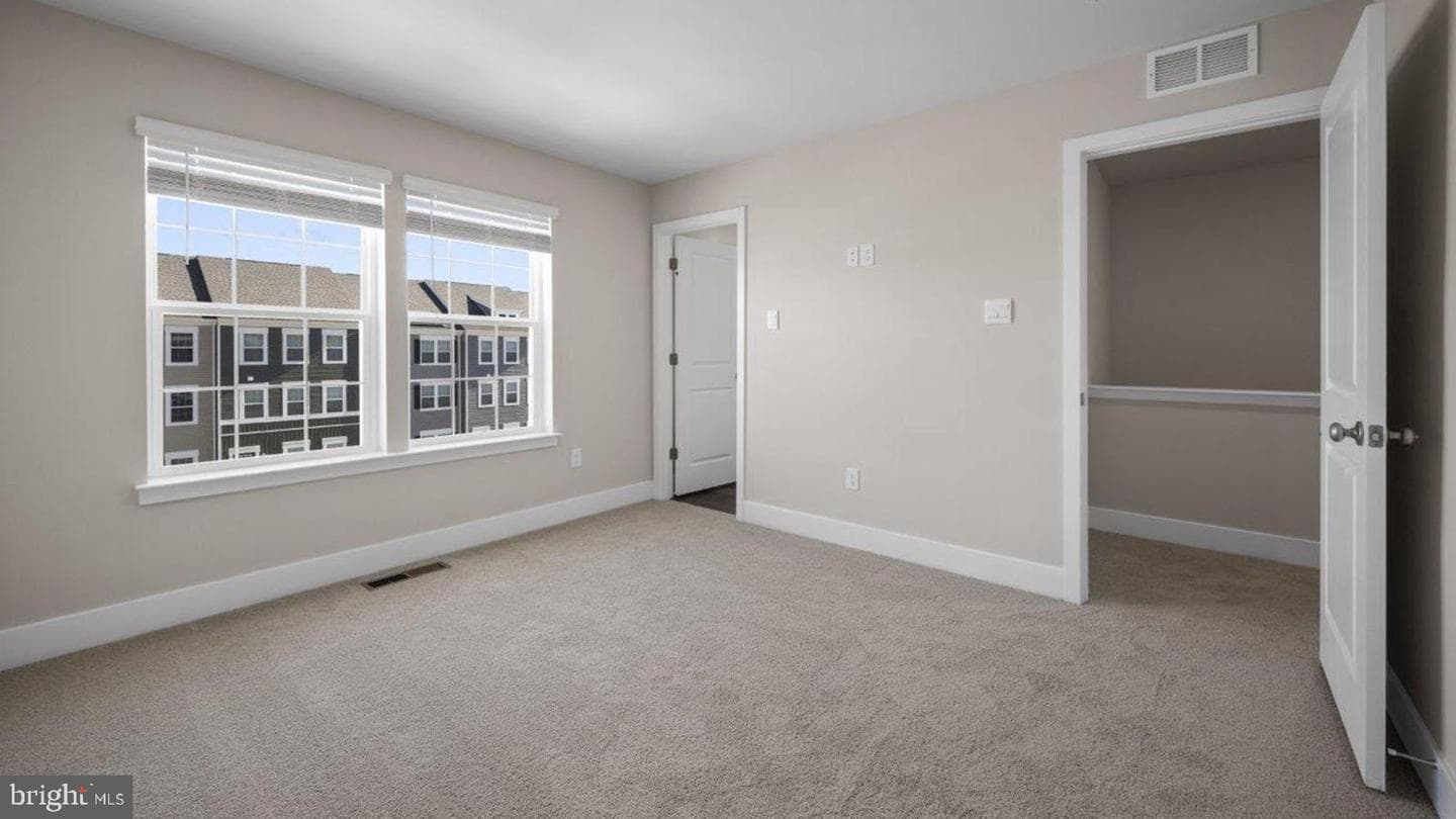 363 Hackley Drive photo 35