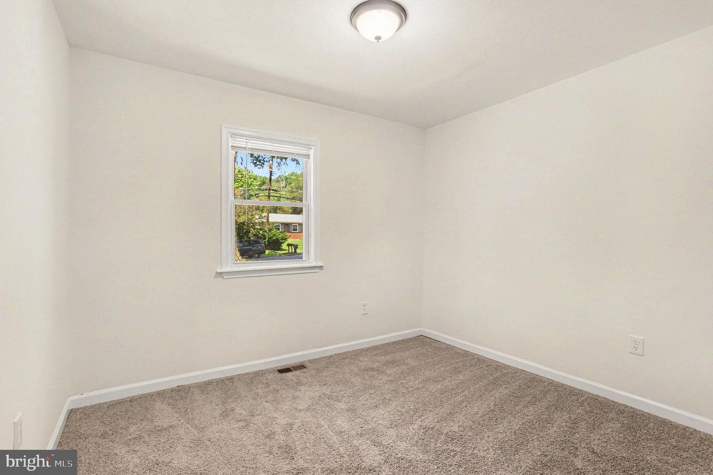2302 Titan Terrace photo 22