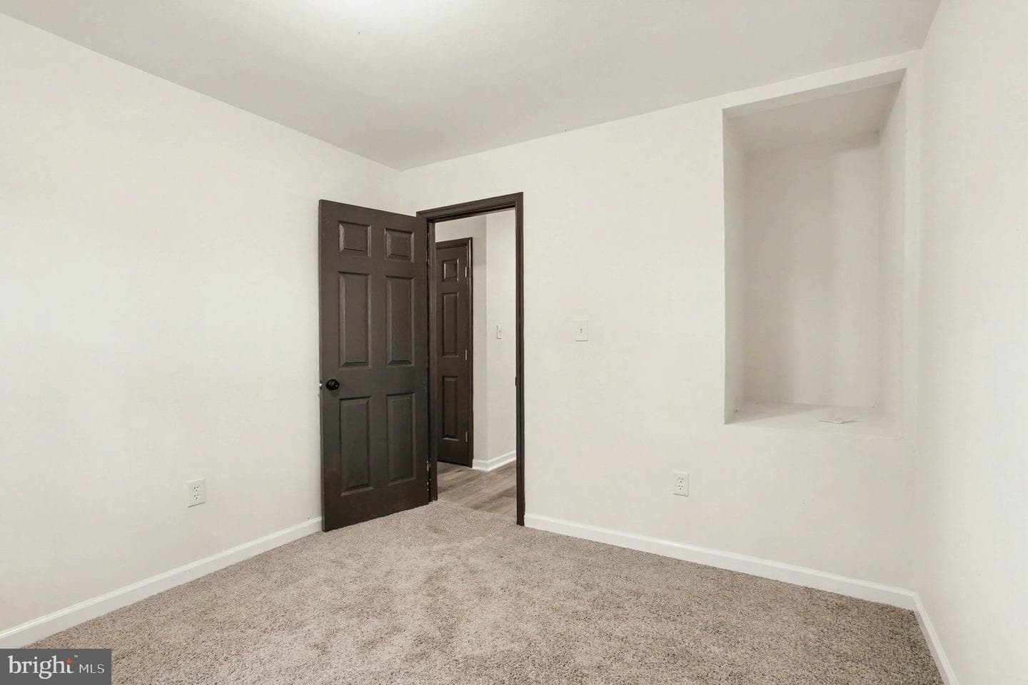 2302 Titan Terrace photo 23