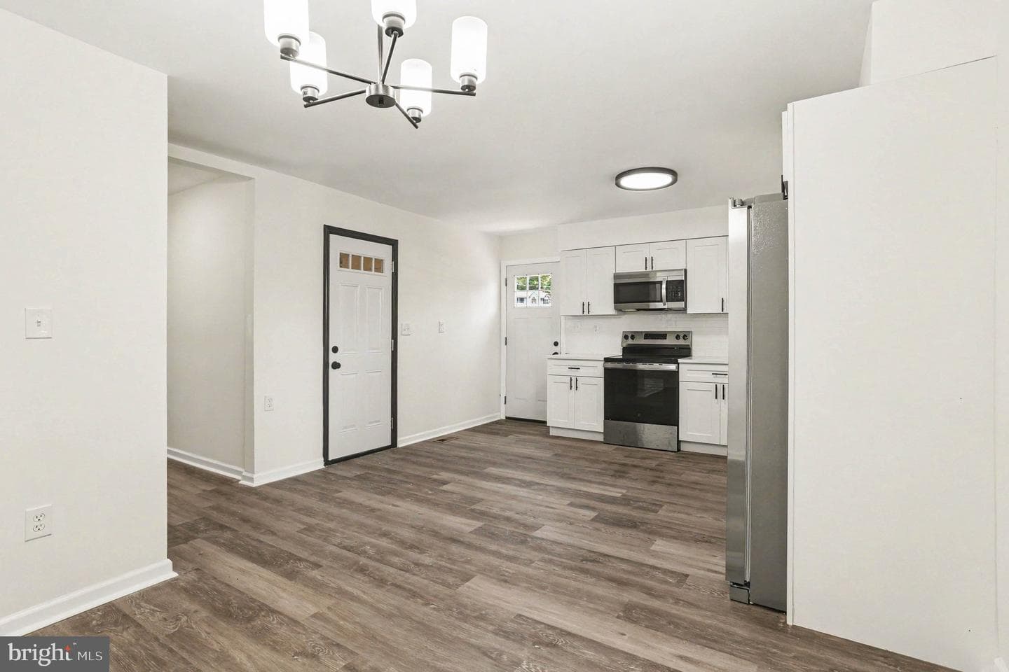 2302 Titan Terrace photo 9