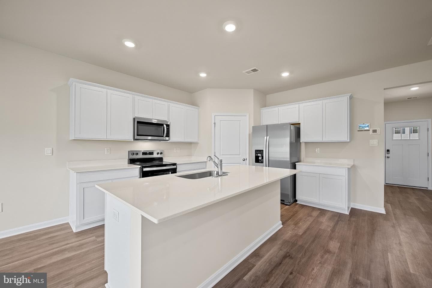 803 Spikeresh Way photo 11