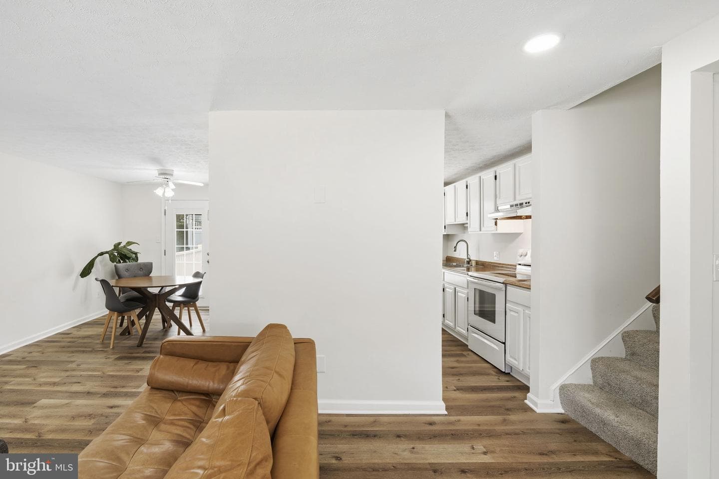 326 Royal Oak Drive photo 8