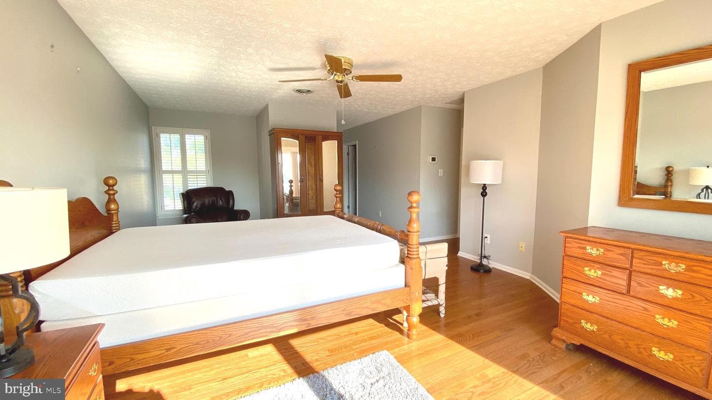 124 Ravenswood photo 14