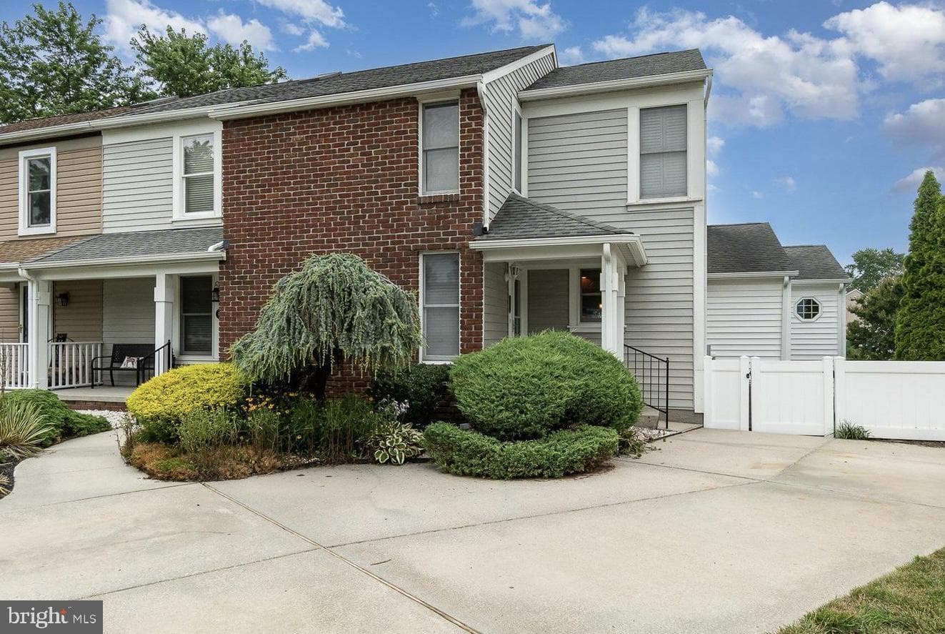 124 Ravenswood photo 35