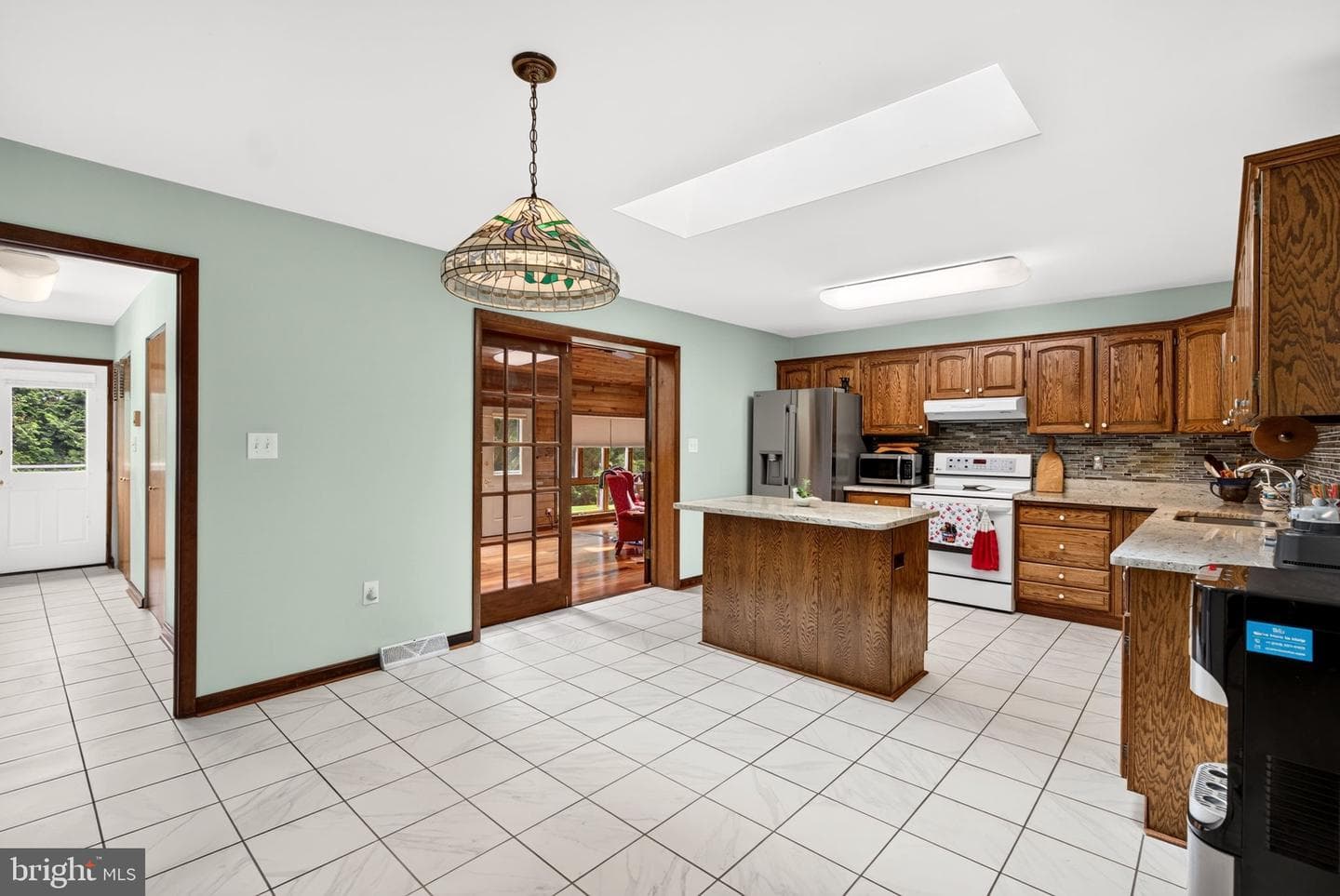 1301 Beaumont Court photo 16