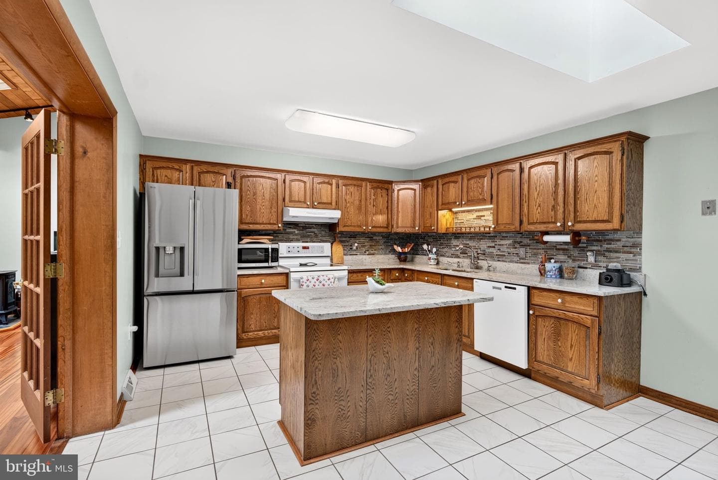 1301 Beaumont Court photo 17