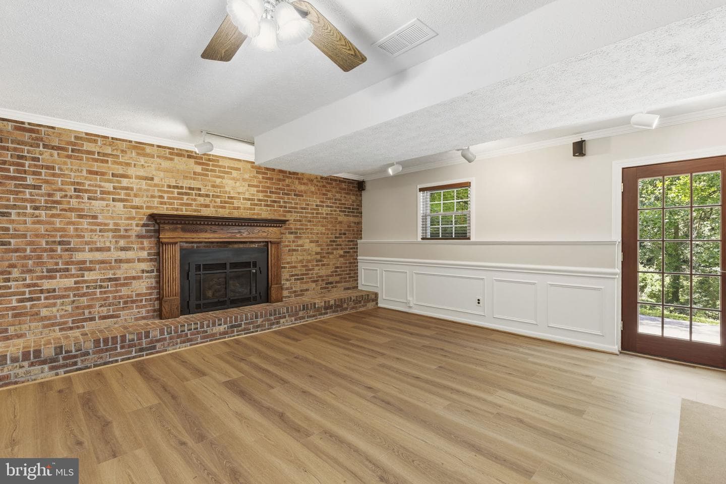 1602 E Branch Court photo 23