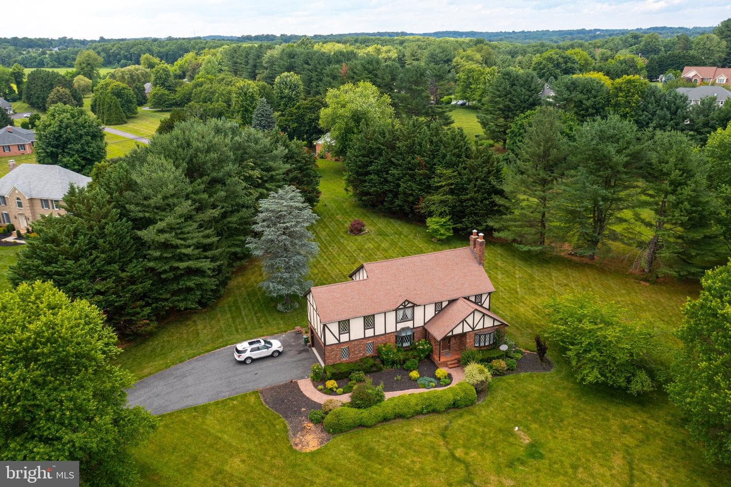 2300 Kings Arms Drive photo 111