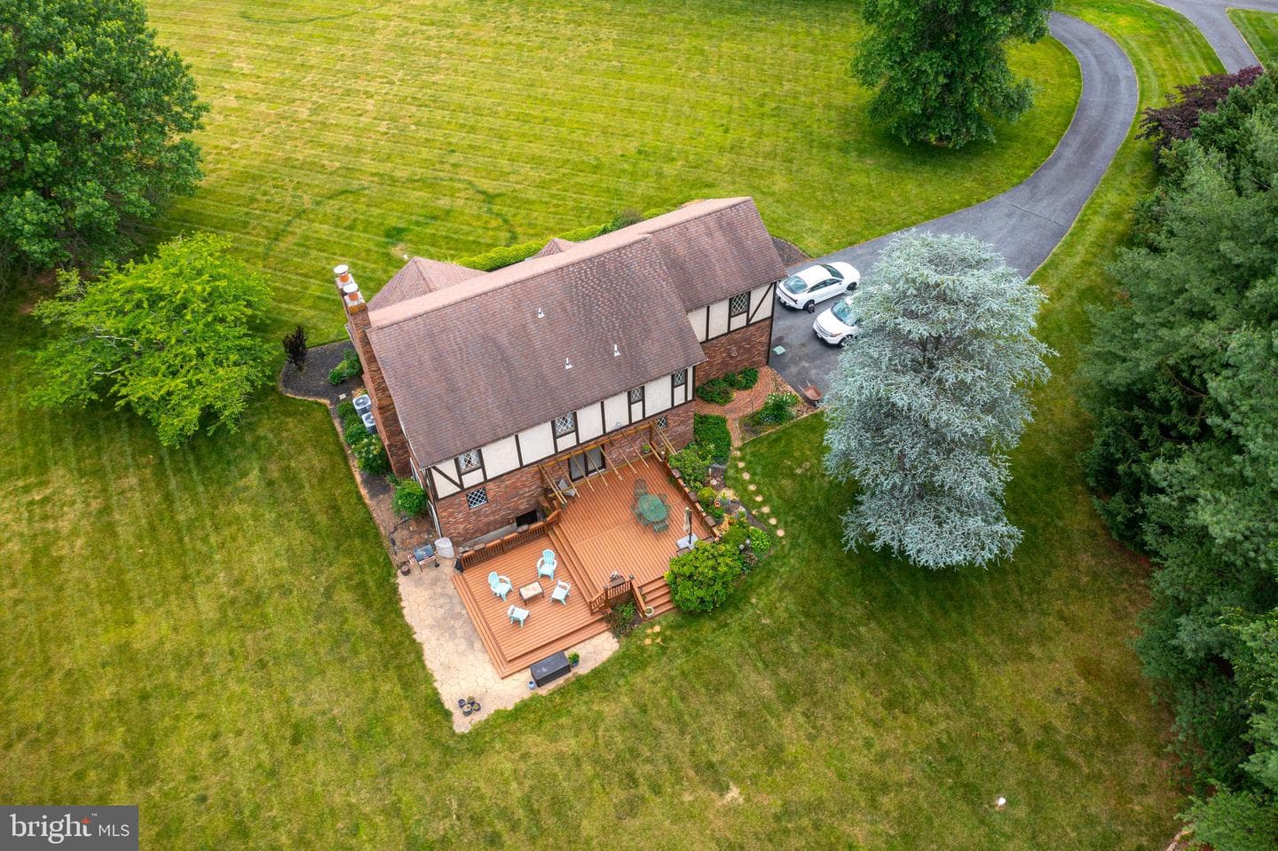 2300 Kings Arms Drive photo 124