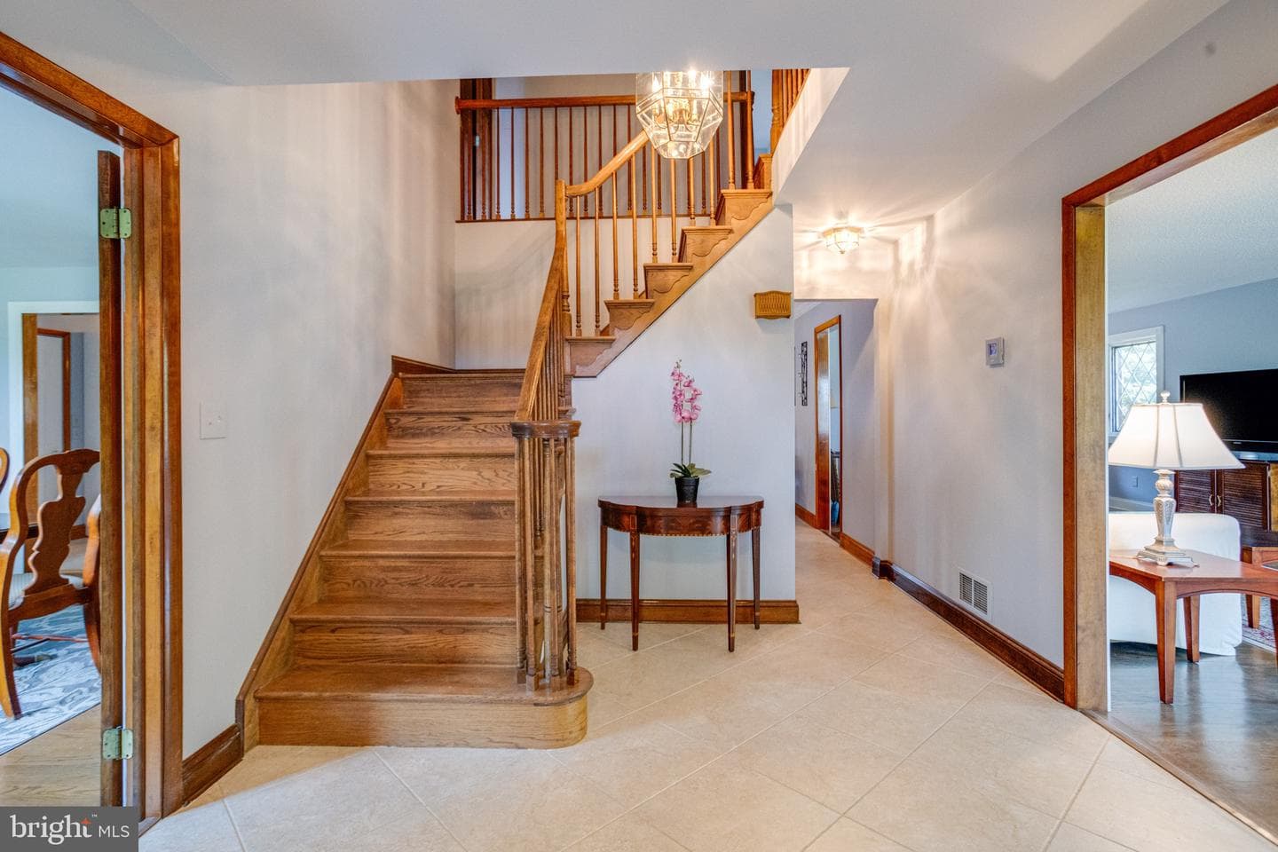 2300 Kings Arms Drive photo 8