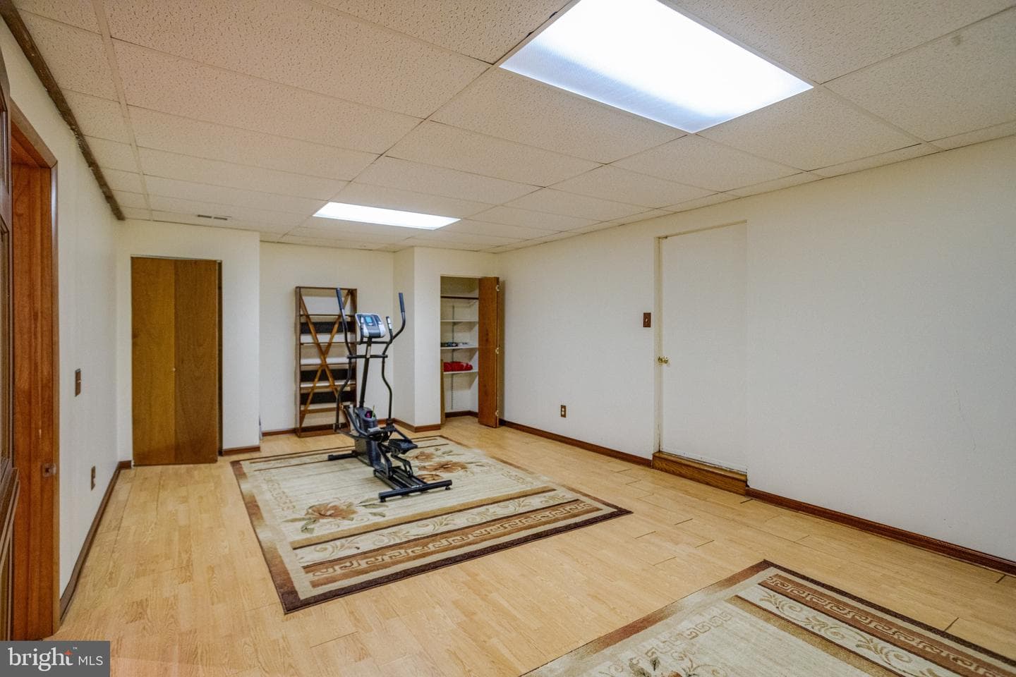 2300 Kings Arms Drive photo 90