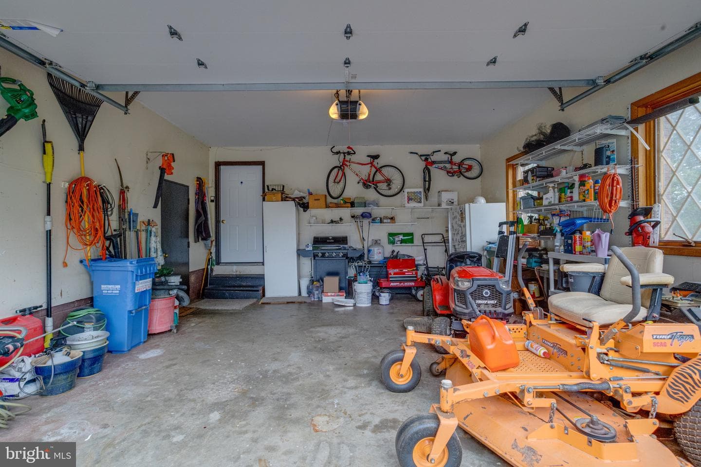 2300 Kings Arms Drive photo 98