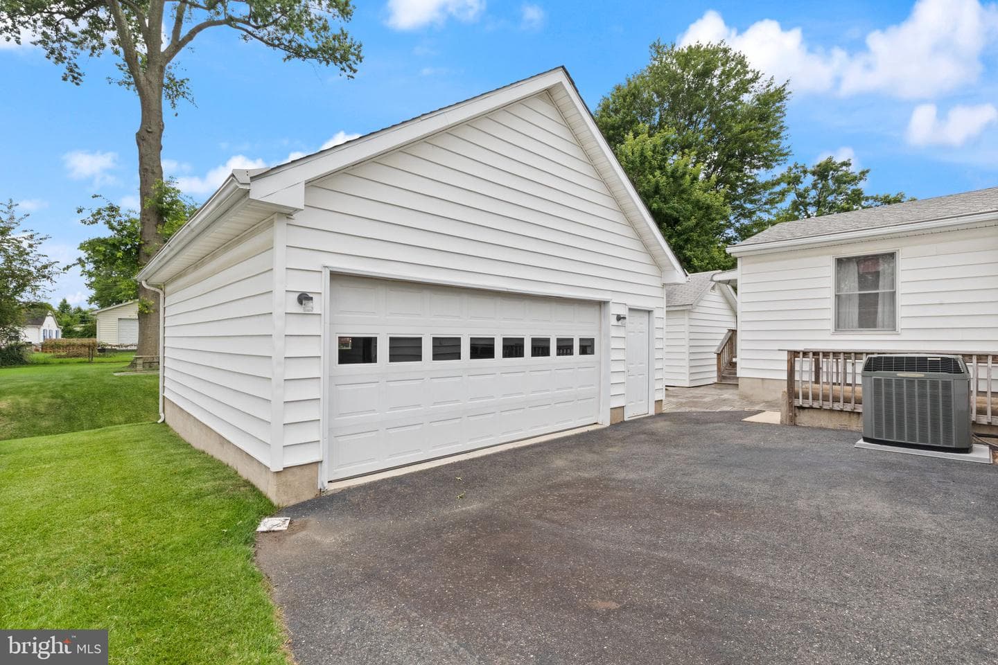 116 Anderson Avenue photo 30