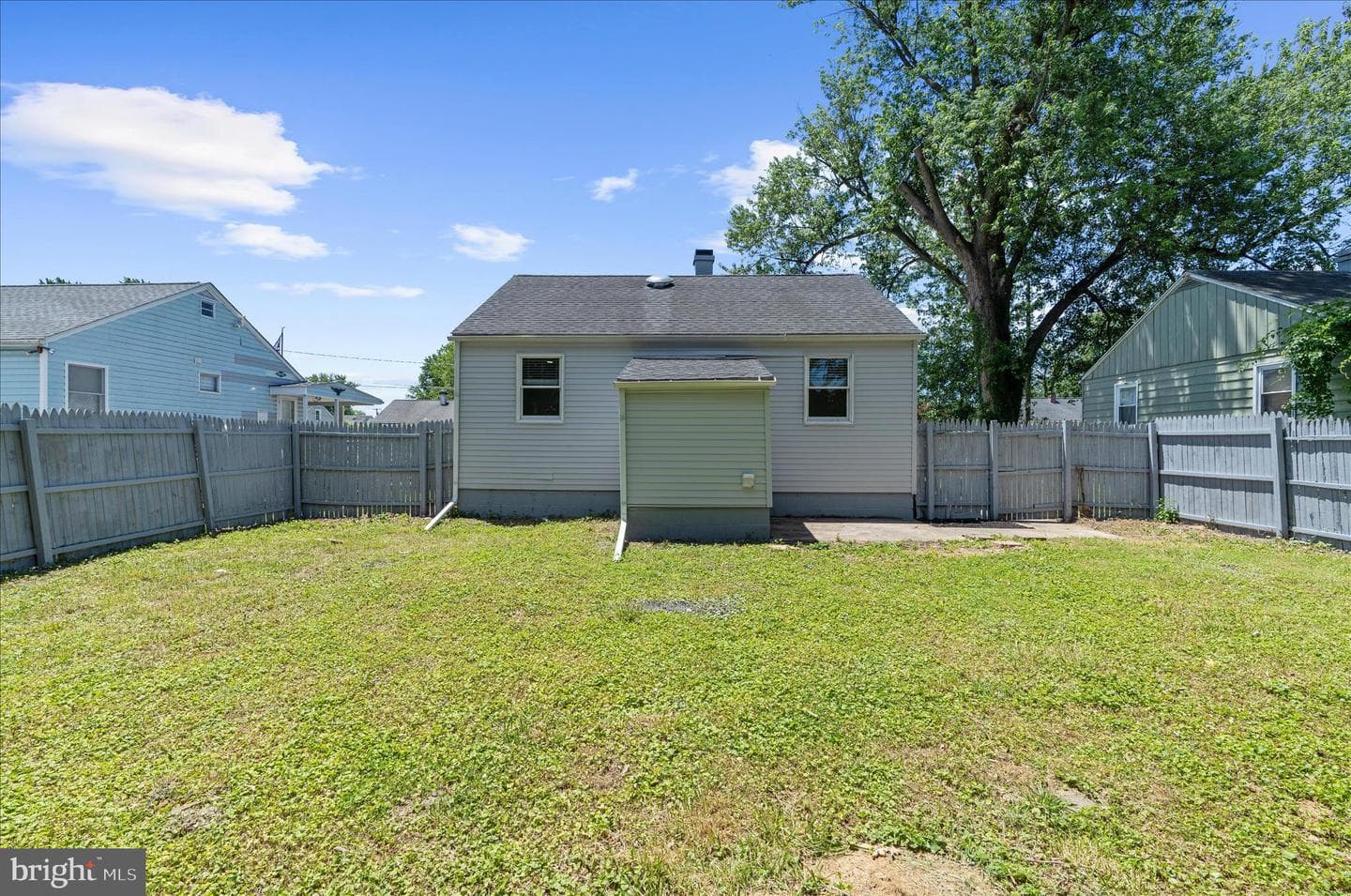 159 E Deen Avenue photo 21