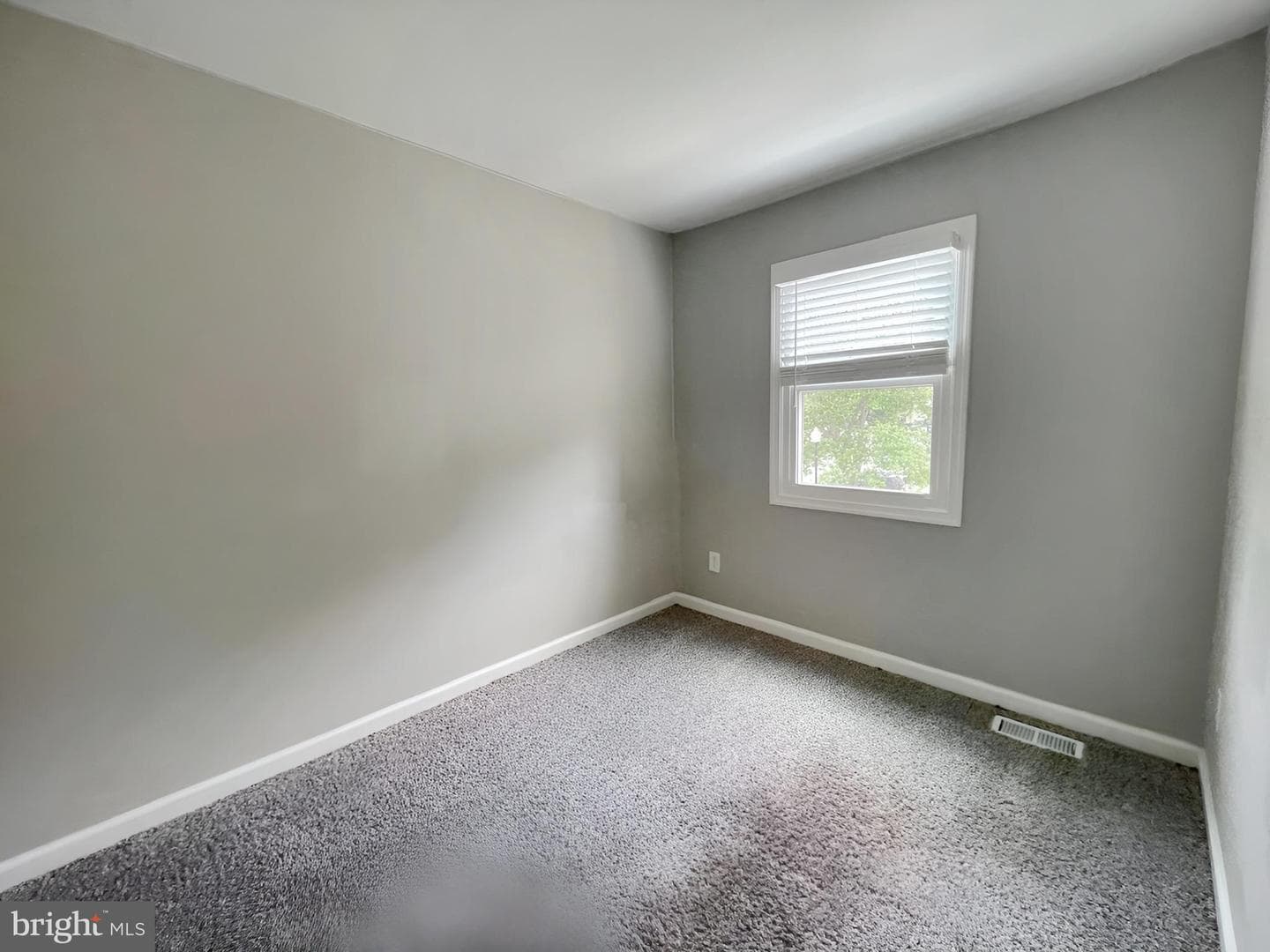1909 Eloise Lane photo 12