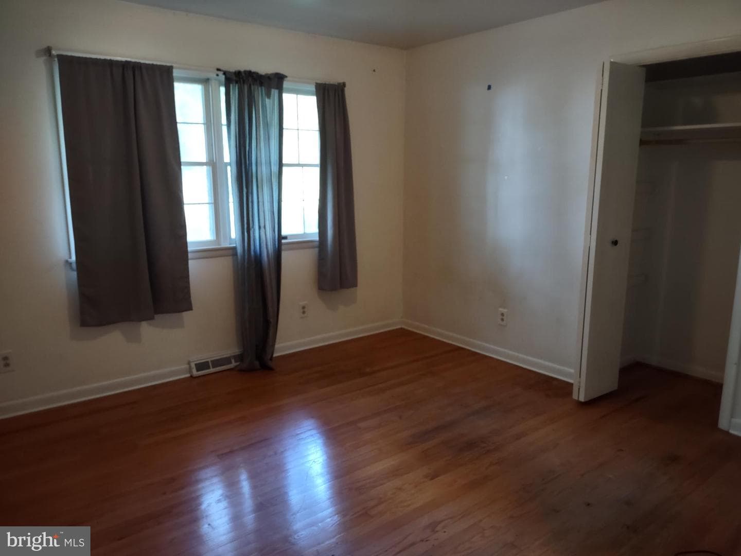 211 Richardson Street photo 28