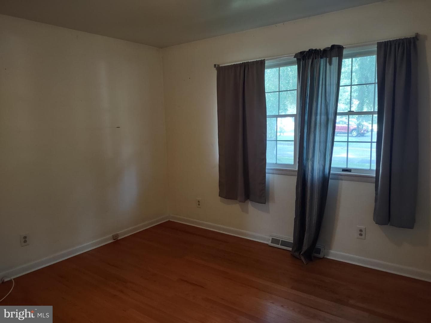 211 Richardson Street photo 29