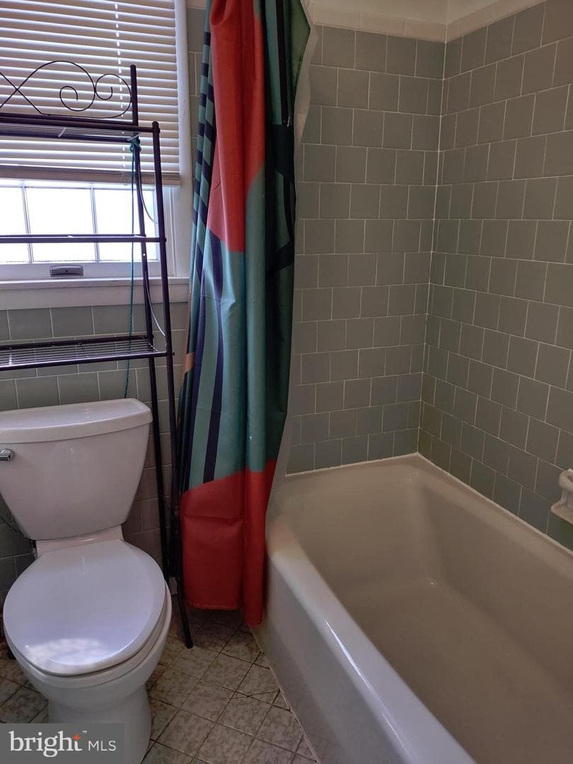 211 Richardson Street photo 33