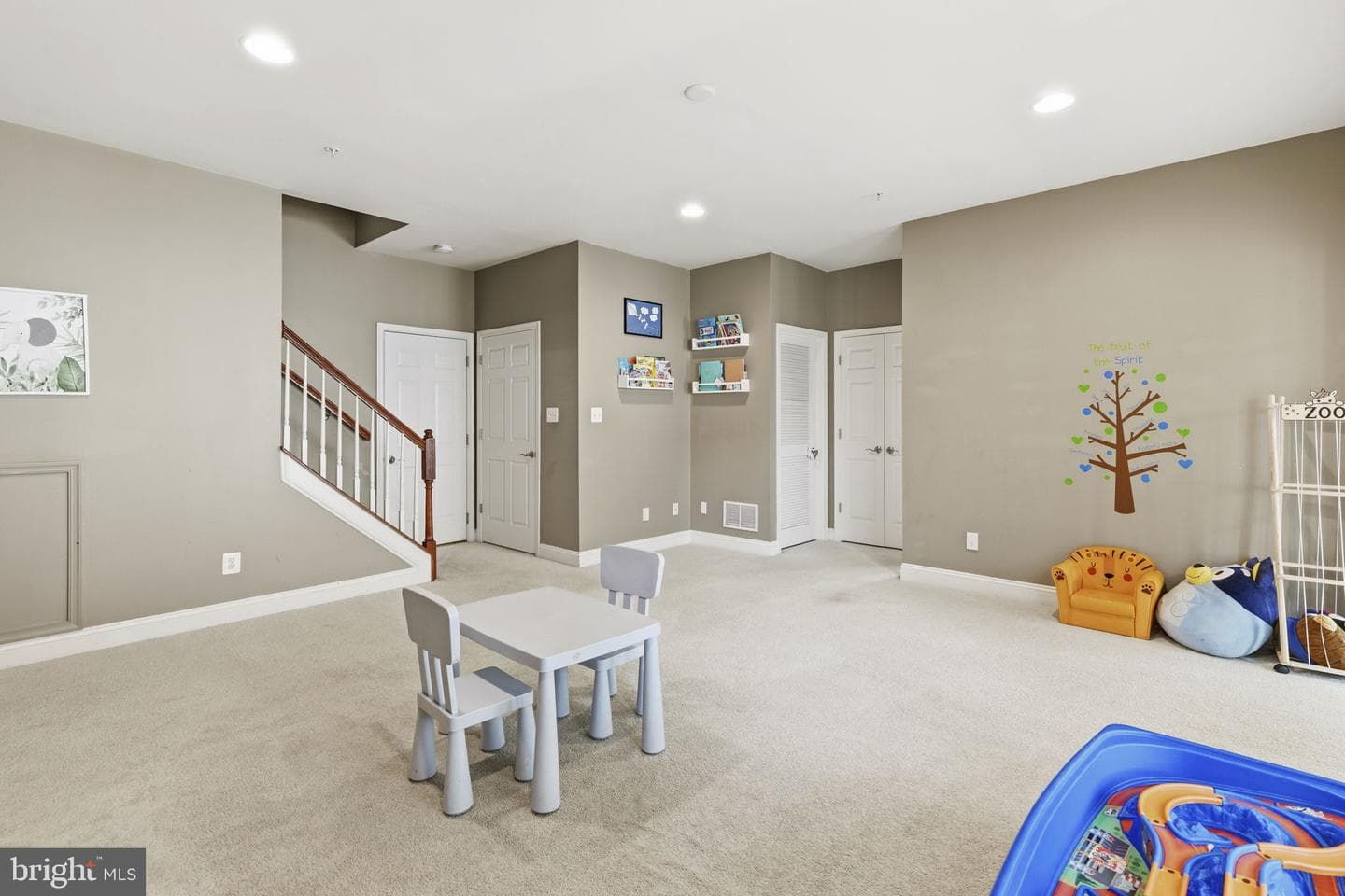 725 Perthshire Place #66 photo 25
