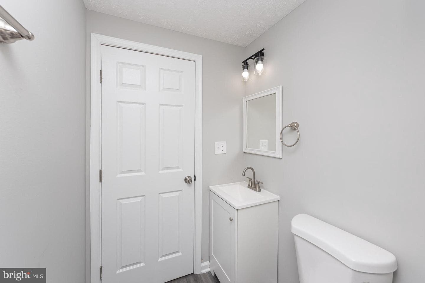 737 Shore Drive photo 25