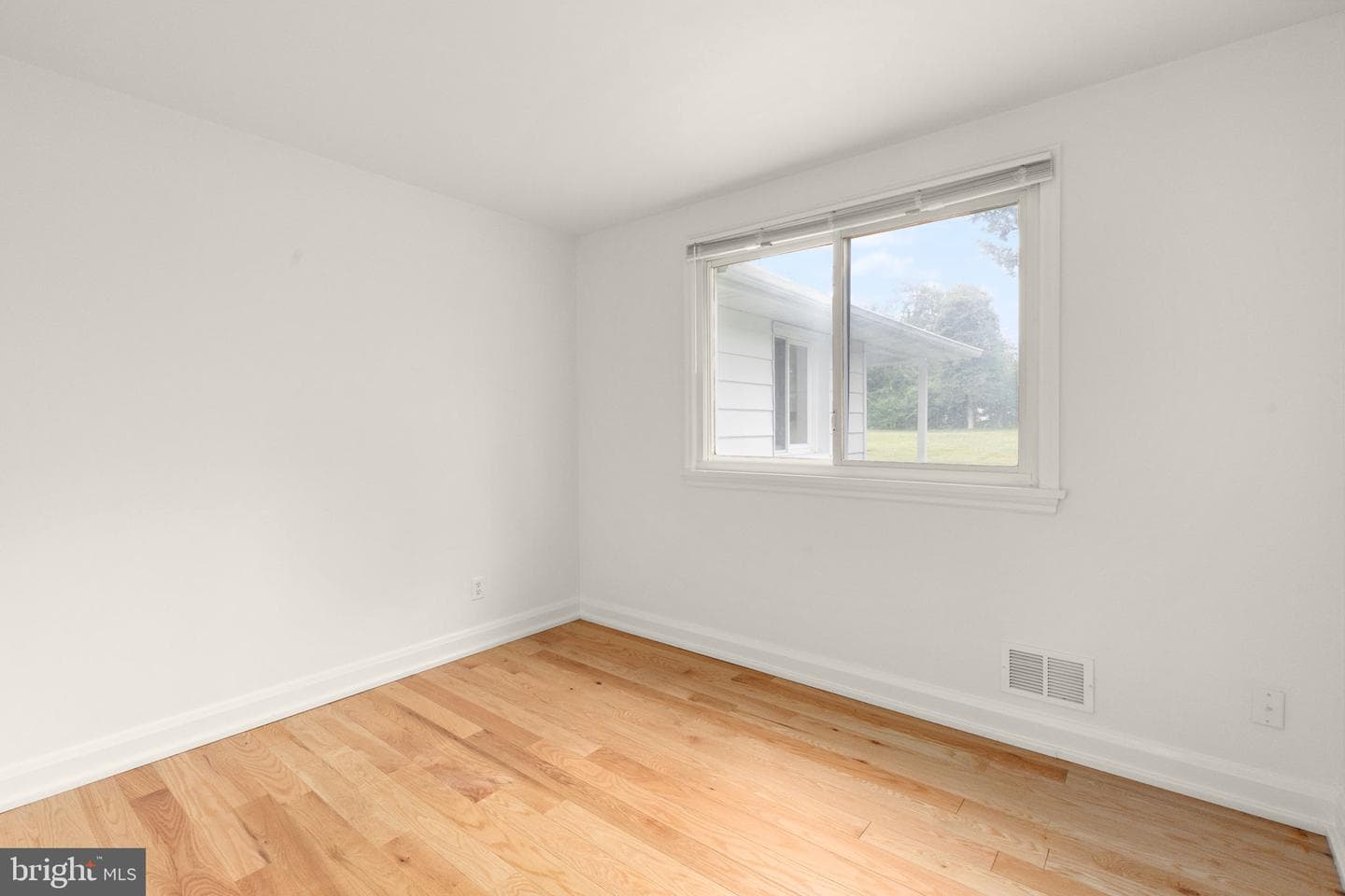 336 Catherine Street photo 14