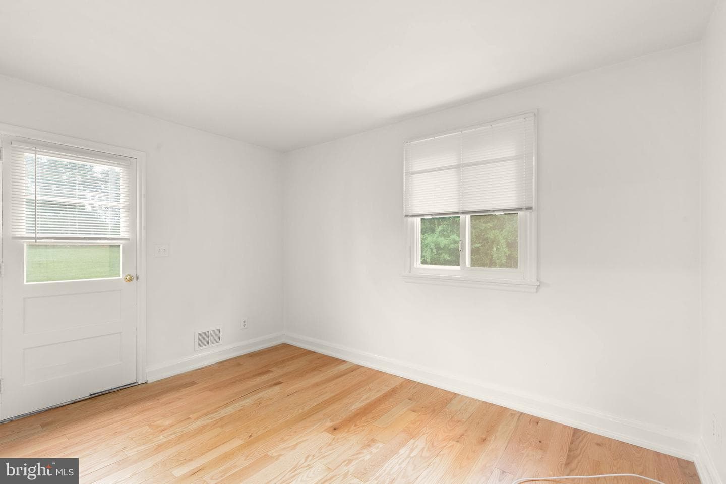 336 Catherine Street photo 19