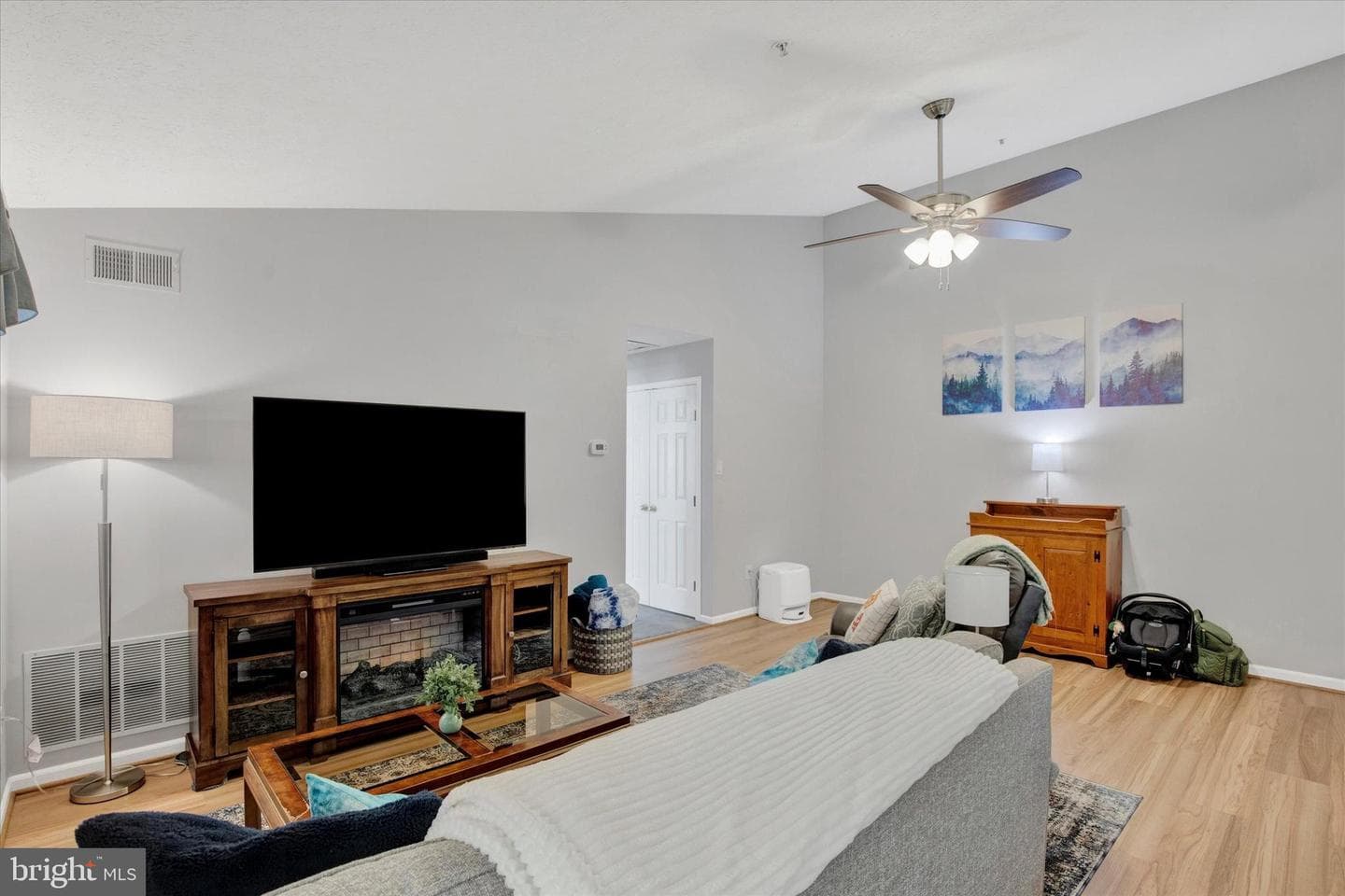 1004 Jessicas Court #9 photo 11