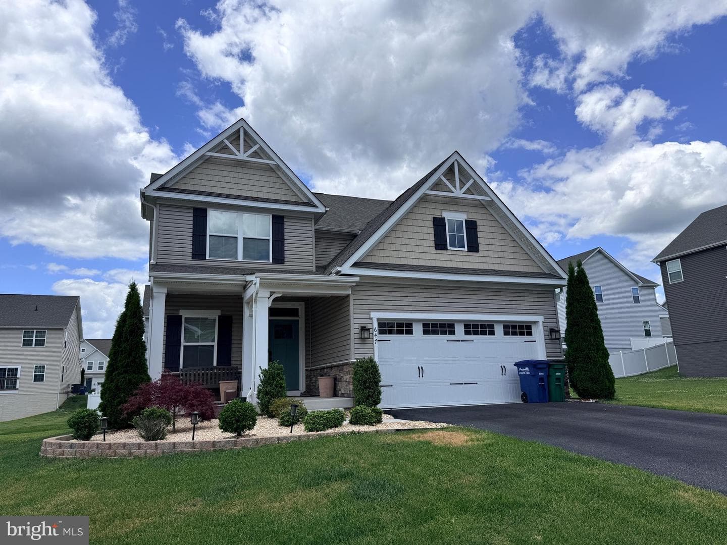 647 Falcon Lane, Aberdeen