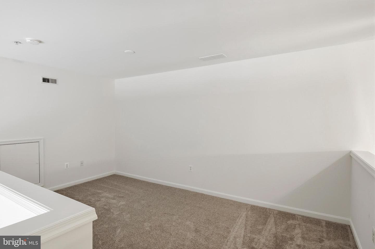 506 Lloyd Place #9 photo 24