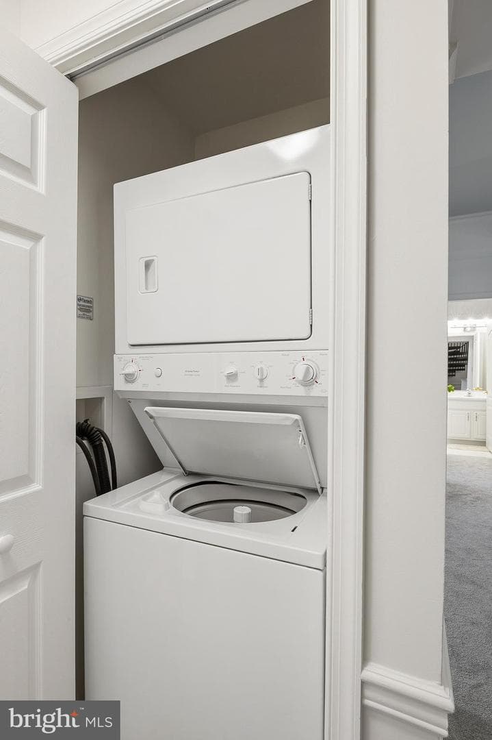 506 Lloyd Place #9 photo 33