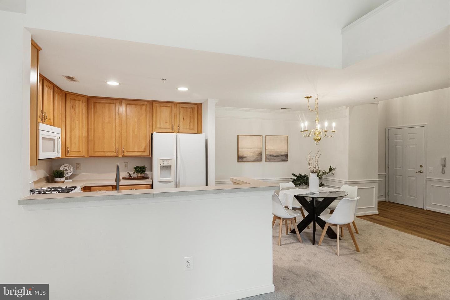 506 Lloyd Place #9 photo 4