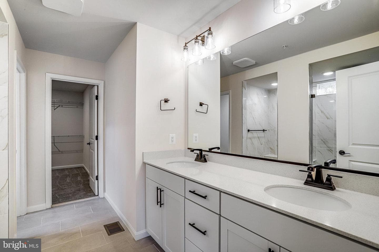 1617 Shady Tree Court photo 17