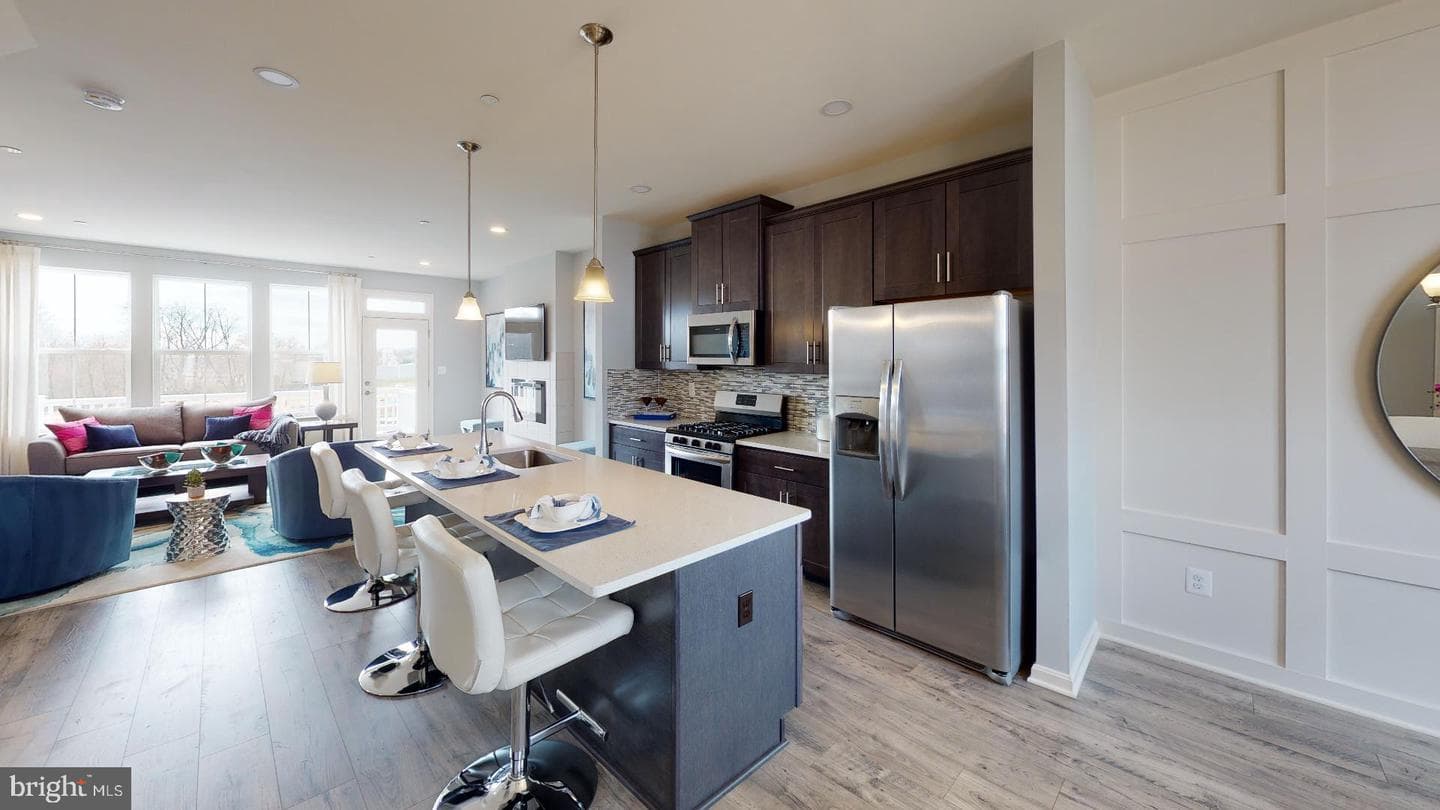 346 Aqua Square #181, Edgewood