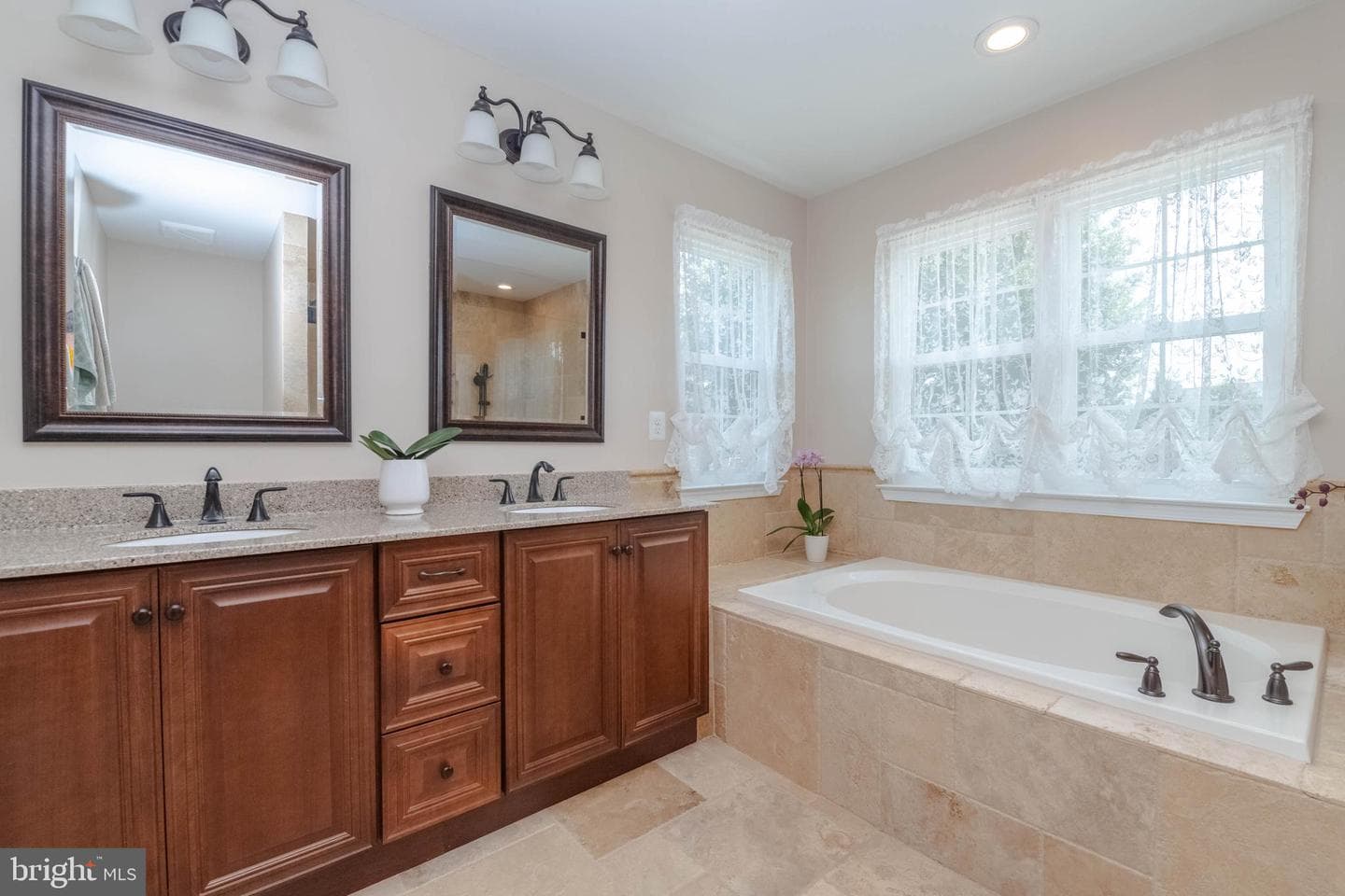 1438 Moonshadow Road photo 43