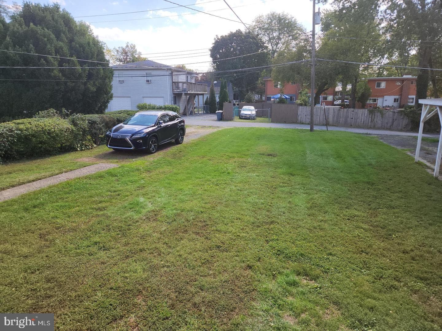 716 Revolution Street photo 16