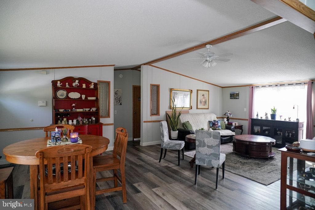 428 Pollack Dr photo 3