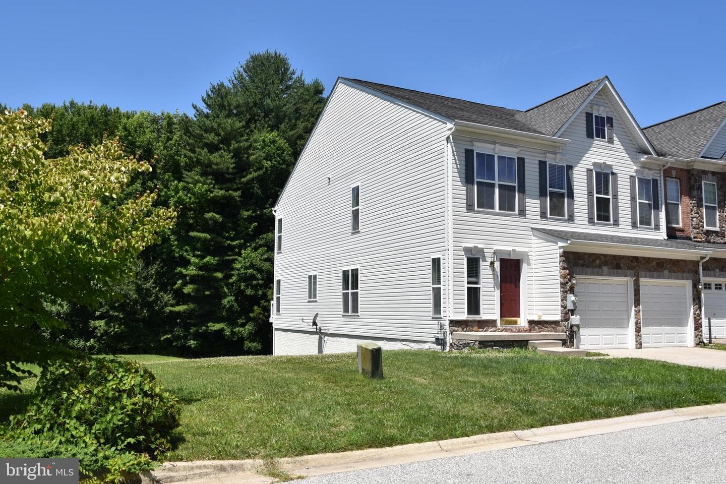 139 Hokeland Drive photo 4