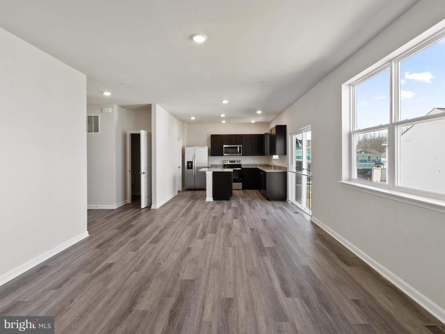 812 Spikeresh Way photo 15