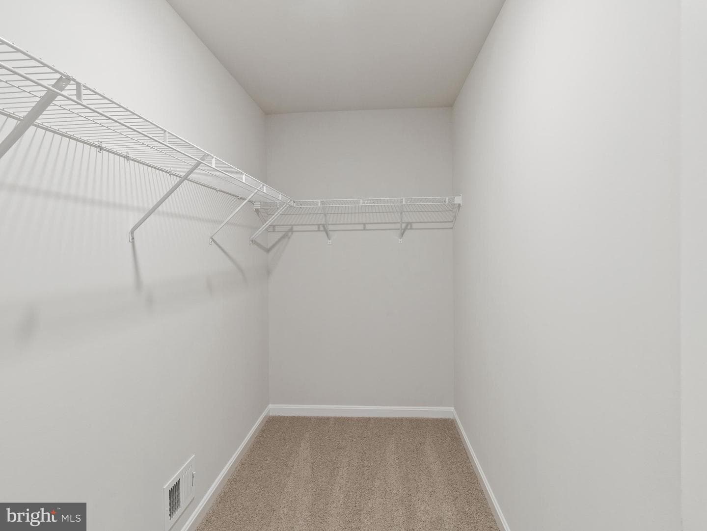 812 Spikeresh Way photo 9