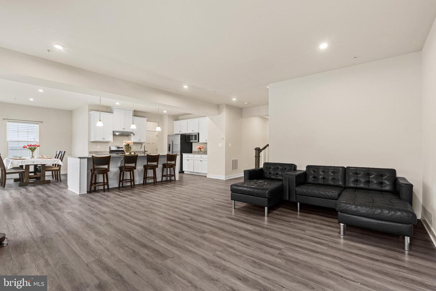 3604 Darvell Circle photo 15
