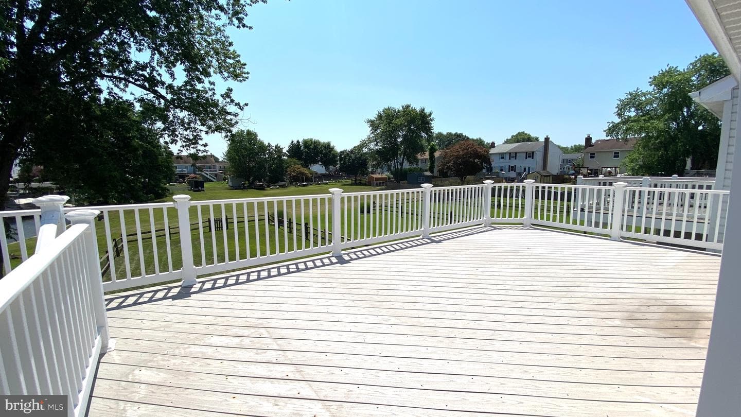 109 Breakwater Ct photo 27