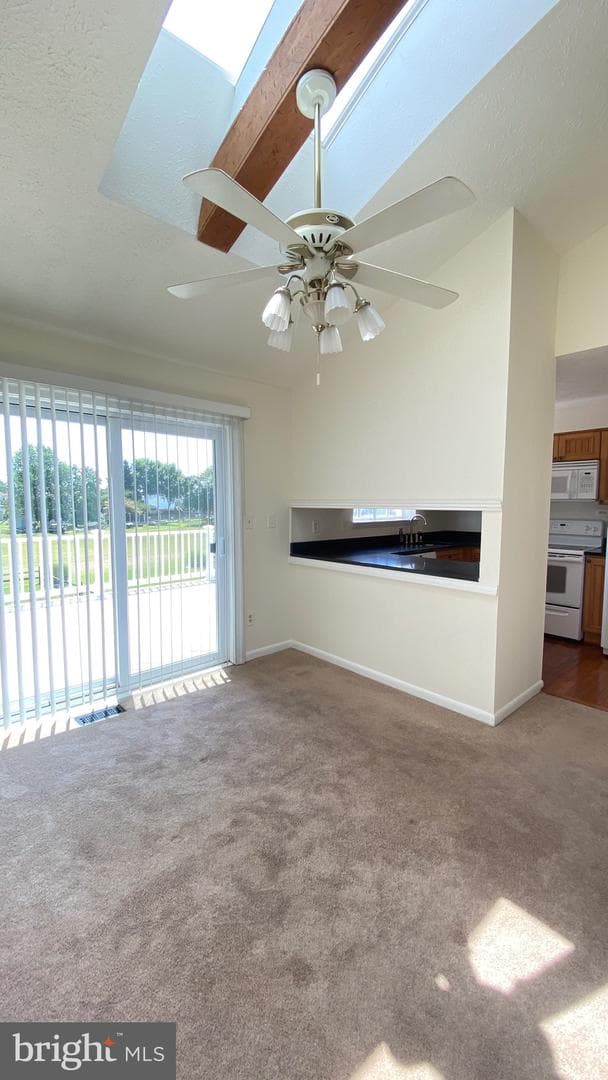 109 Breakwater Ct photo 9