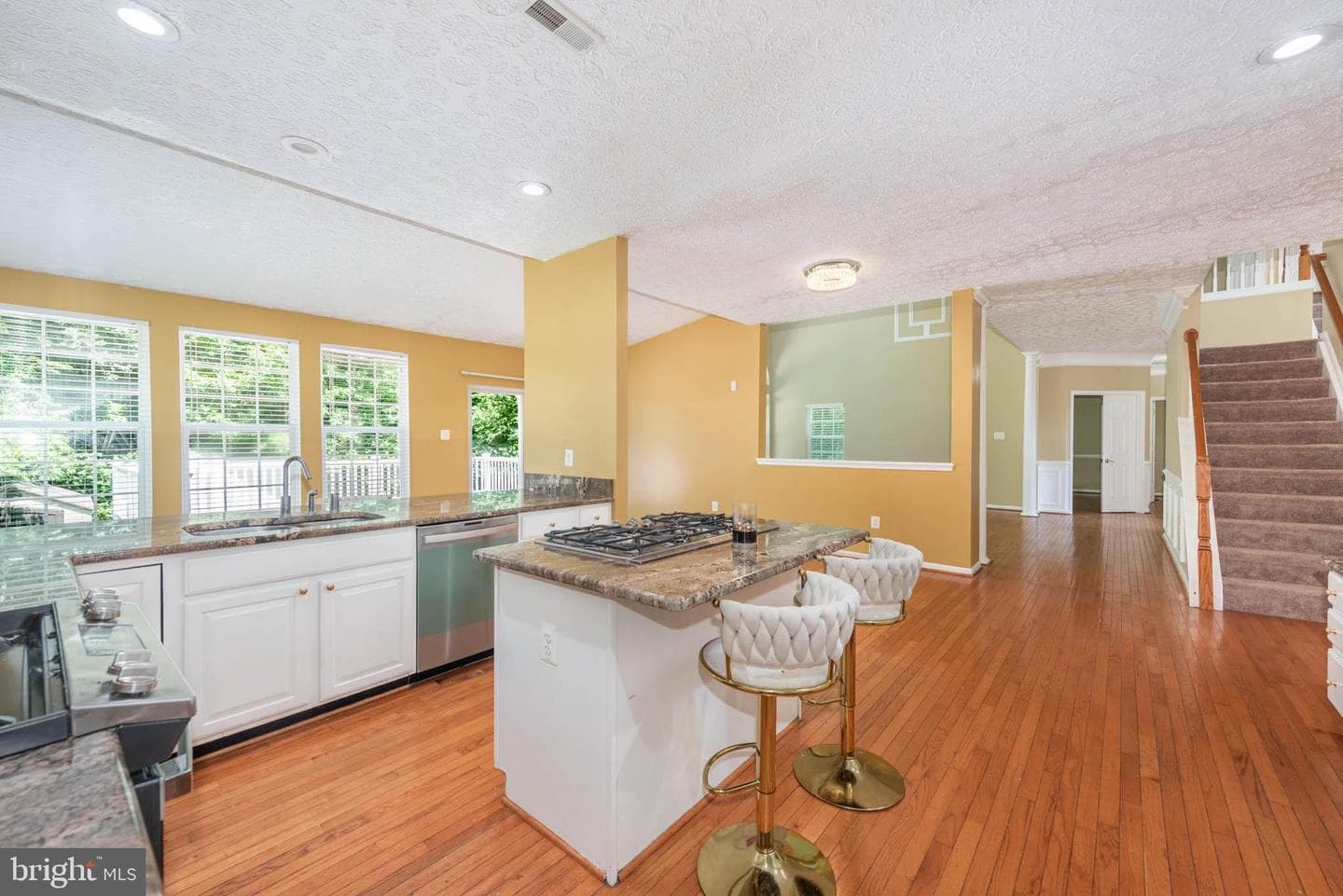 583 Windsong Dr photo 10