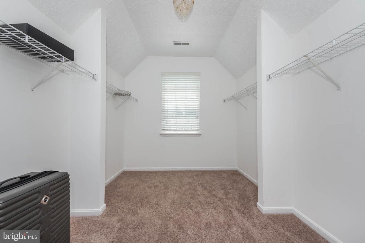 583 Windsong Dr photo 24