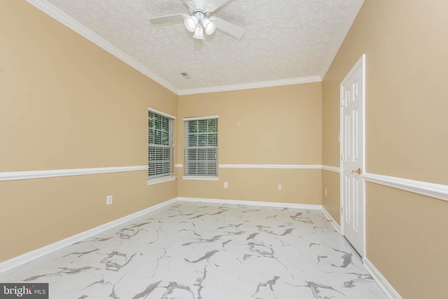 583 Windsong Dr photo 27