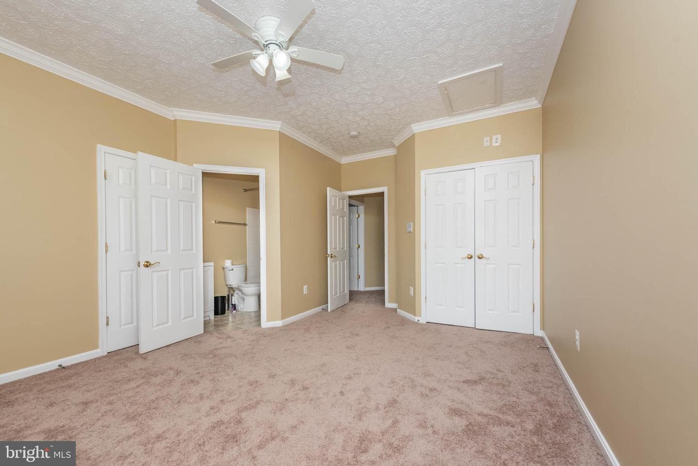 583 Windsong Dr photo 32