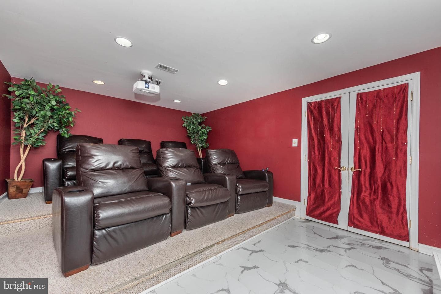 583 Windsong Dr photo 41