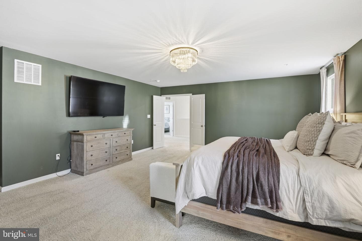 1301 Exmoor Lane photo 29