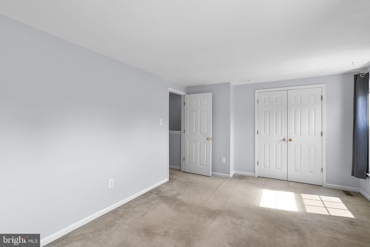 916 Pirates Court photo 16